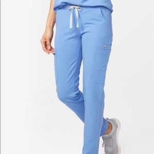 NWT FIGS YOLA scrub pant in Ceil Blue XS TALL
